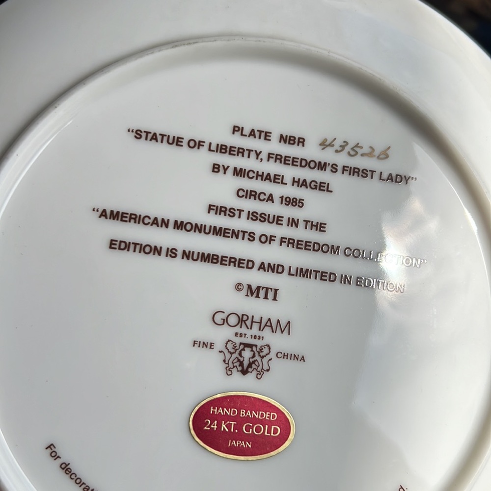 Plates - Picture 3 of 3
